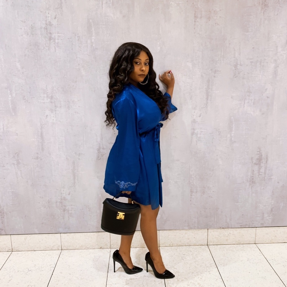 Flirty Deep Turquoise Robe - Picture 2 of 3